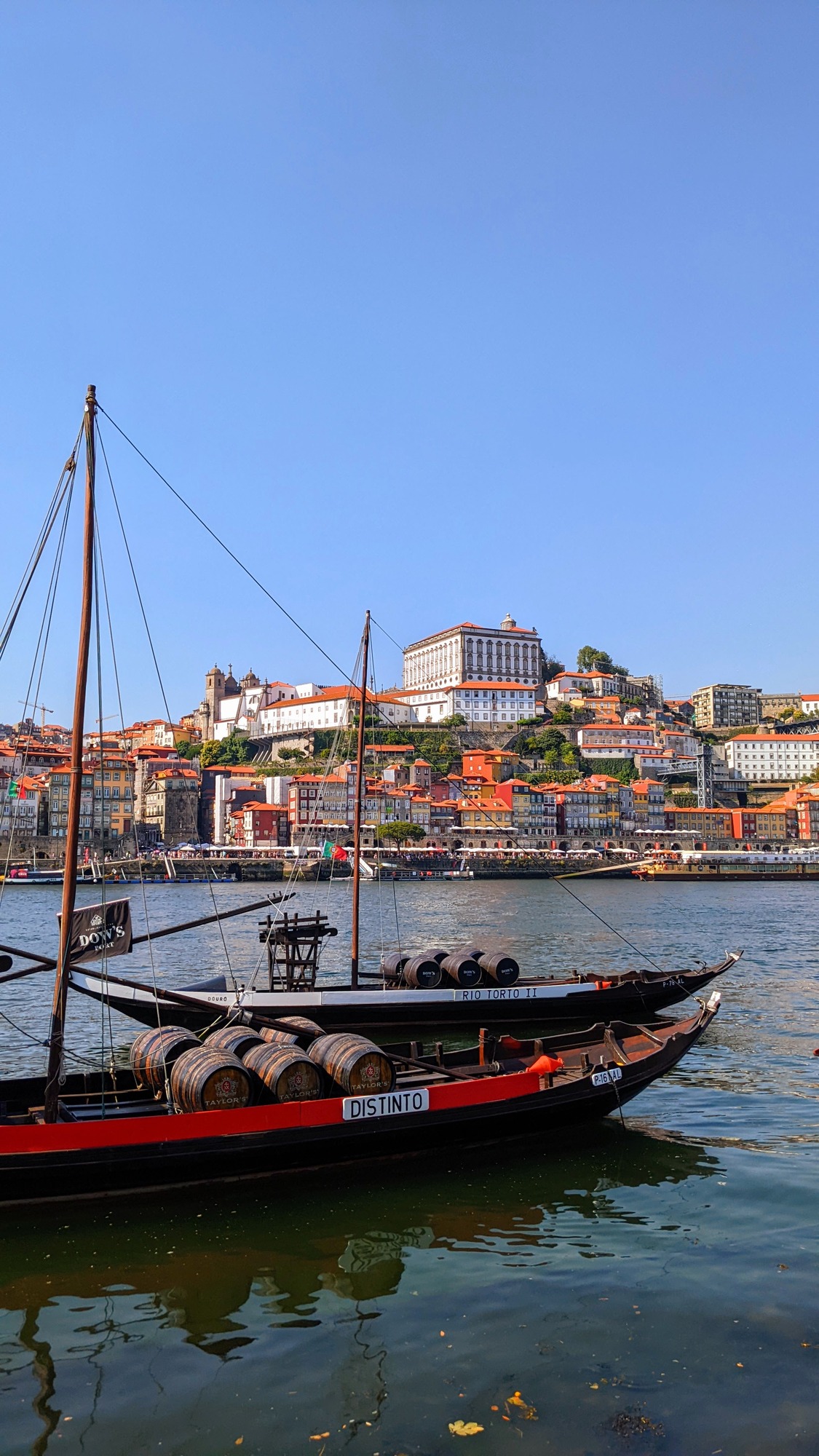 Rabelo sur le fleuve du Douro &agrave; Porto